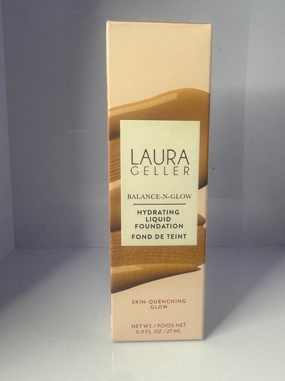 Laura Geller Hydrating Liquid Foundation - Golden Medium